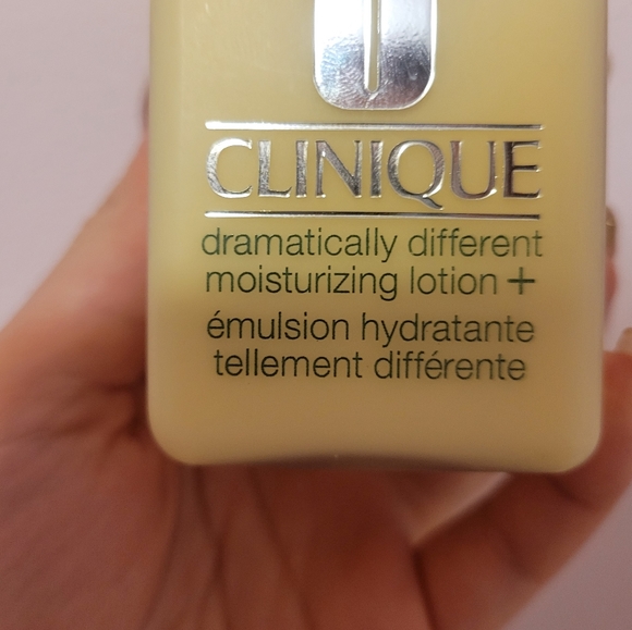 Clinique dramatically different moisturizing lotion - 125ml - Picture 4 of 4